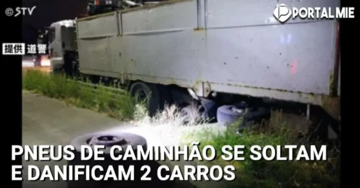Pneus se soltam de caminhão e atingem dois veículos