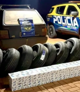 PM apreende contrabando de pneus e cigarros na MS-164