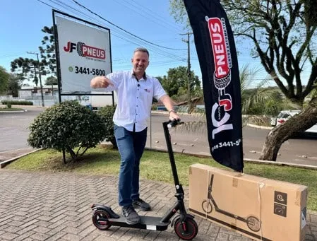 Participe e ganhe um patinete elétrico na promoção da JF Pneus