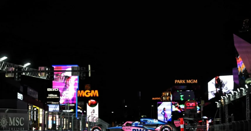 Alpine recebe multa da FIA por erro nas regras de pneus