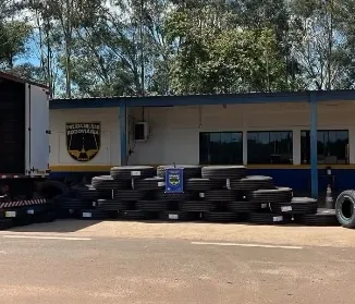 PMR apreende carga de pneus contrabandeados em Ponta Porã