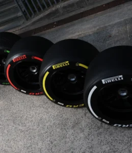 Mais de 25 voltas com o mesmo pneu pode resultar em desclassificação no GP do Catar