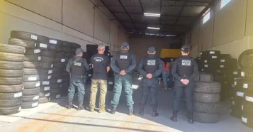 Caminhão é apreendido em Santarém com 1.677 pneus irregulares