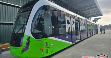 Bonde urbano digital começa testes com pneus no Paraná