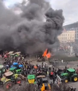 Protesto em Bruxelas contra acordo UE-Mercosul termina em conflito