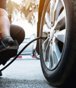 Dicas para cuidar dos pneus antes das viagens de fim de ano