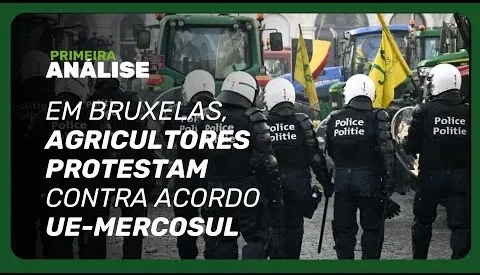 Agricultores protestam em Bruxelas com pneus queimados