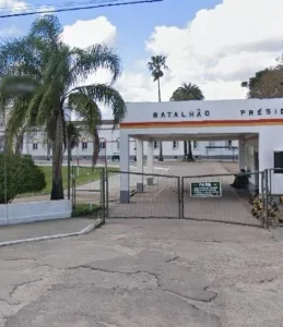 Batalhão logístico inicia licitação para compra de pneus