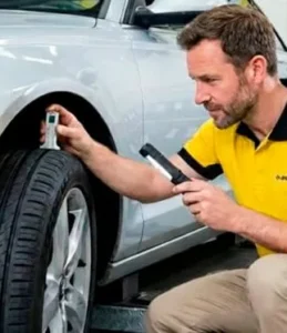 Onde colocar os pneus novos ao trocar apenas dois deles