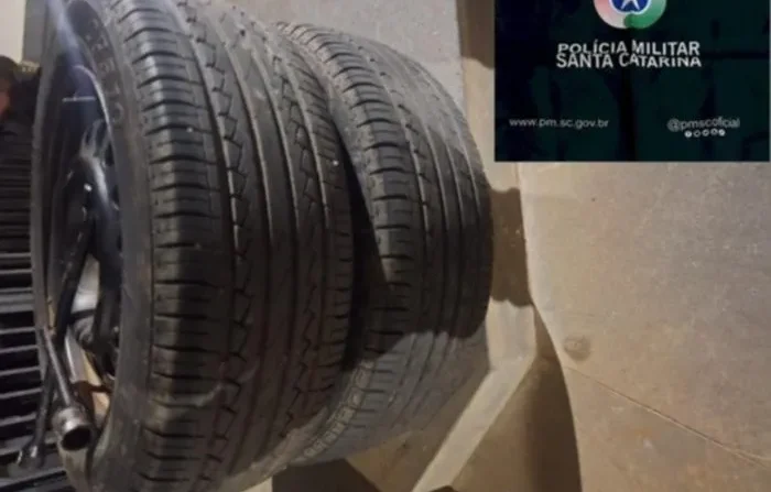Suspeito de furto de pneus é detido pela PM em Campos Novos