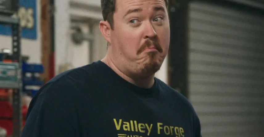 Netflix renova contrato com Shane Gillis, ídolo da direita